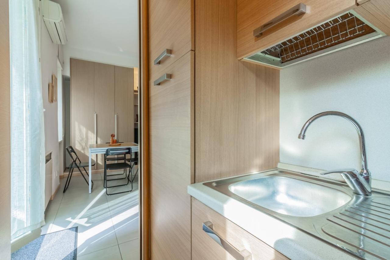 Anzani Modern Studio By Wonderful Italy Apartment Como Luaran gambar